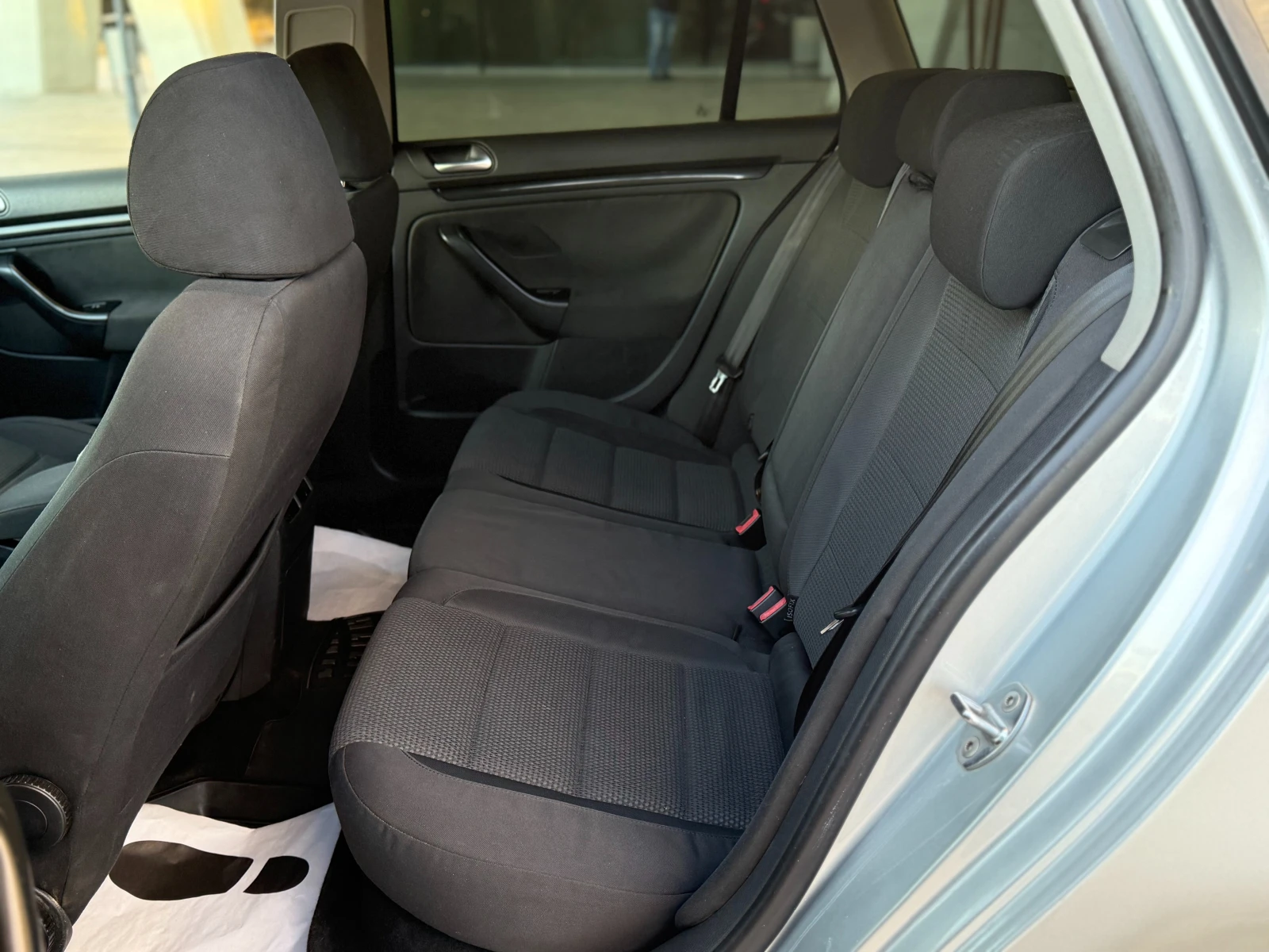 VW Golf Variant 6 МЕСЕЦА ГАРАНЦИЯ/1.6TDI 105к.с. Камера | Mobile.bg — изображение 8