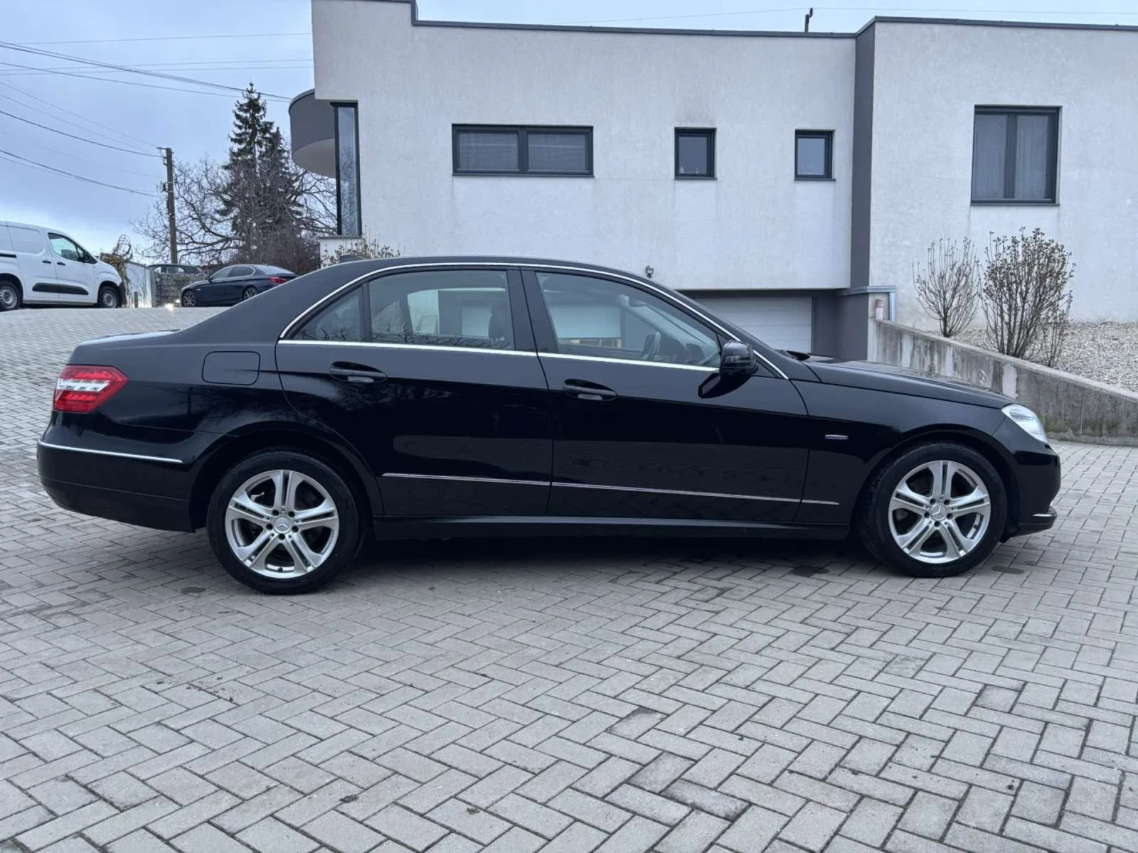 Mercedes-Benz E 220 elegance  | Mobile.bg   13