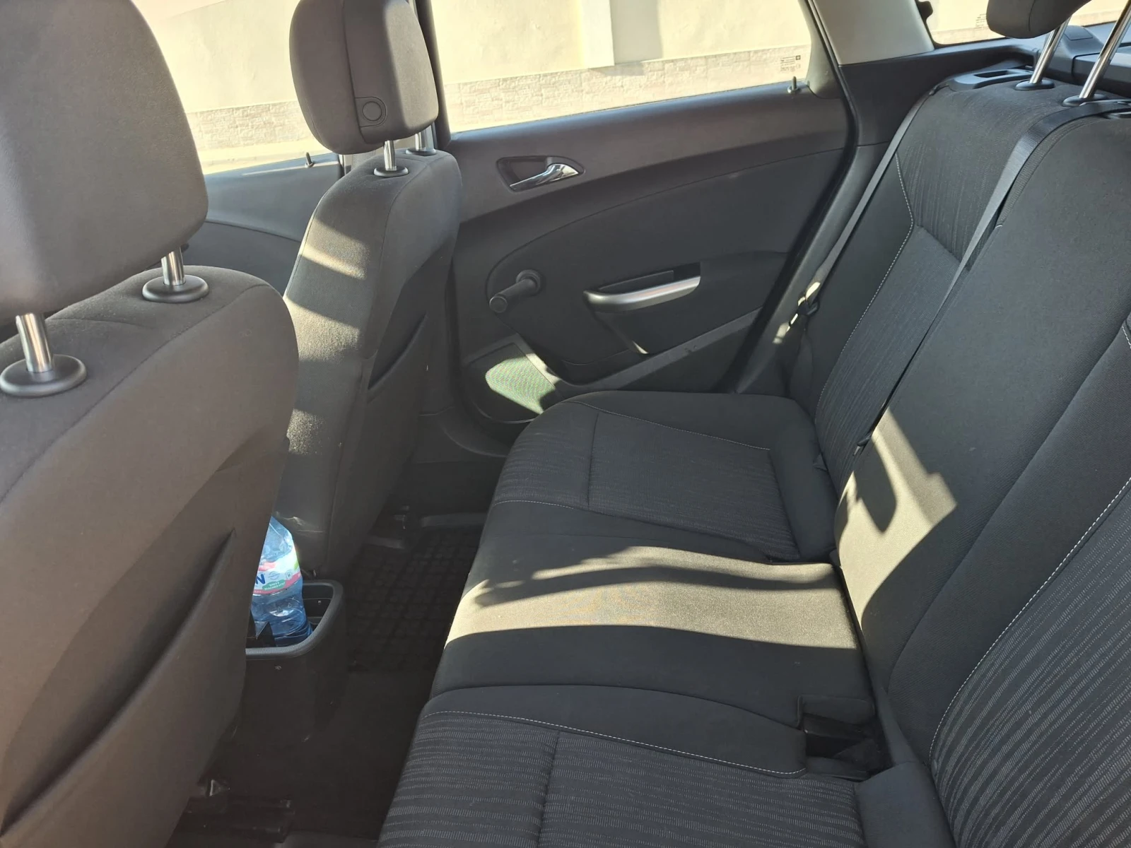 Opel Astra, снимка 5 - Автомобили и джипове - 53770844