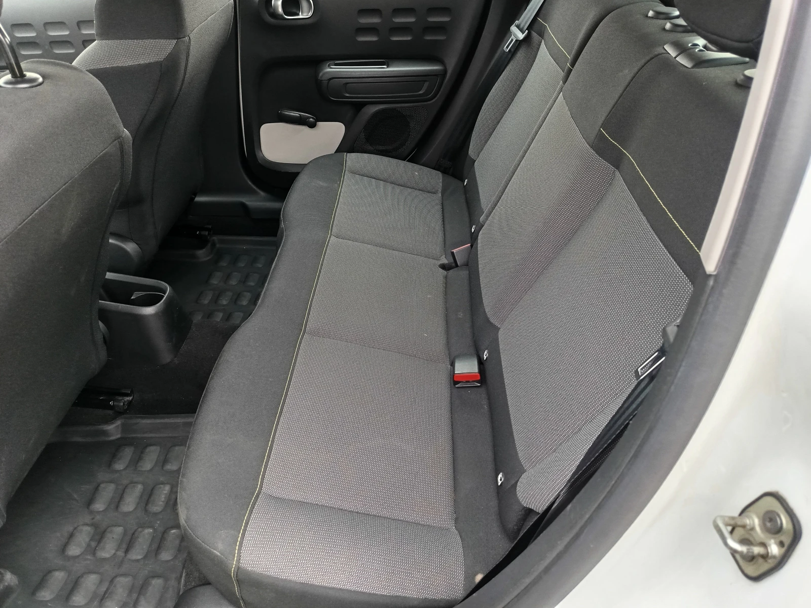 Citroen C3, снимка 12 - Автомобили и джипове - 54200556