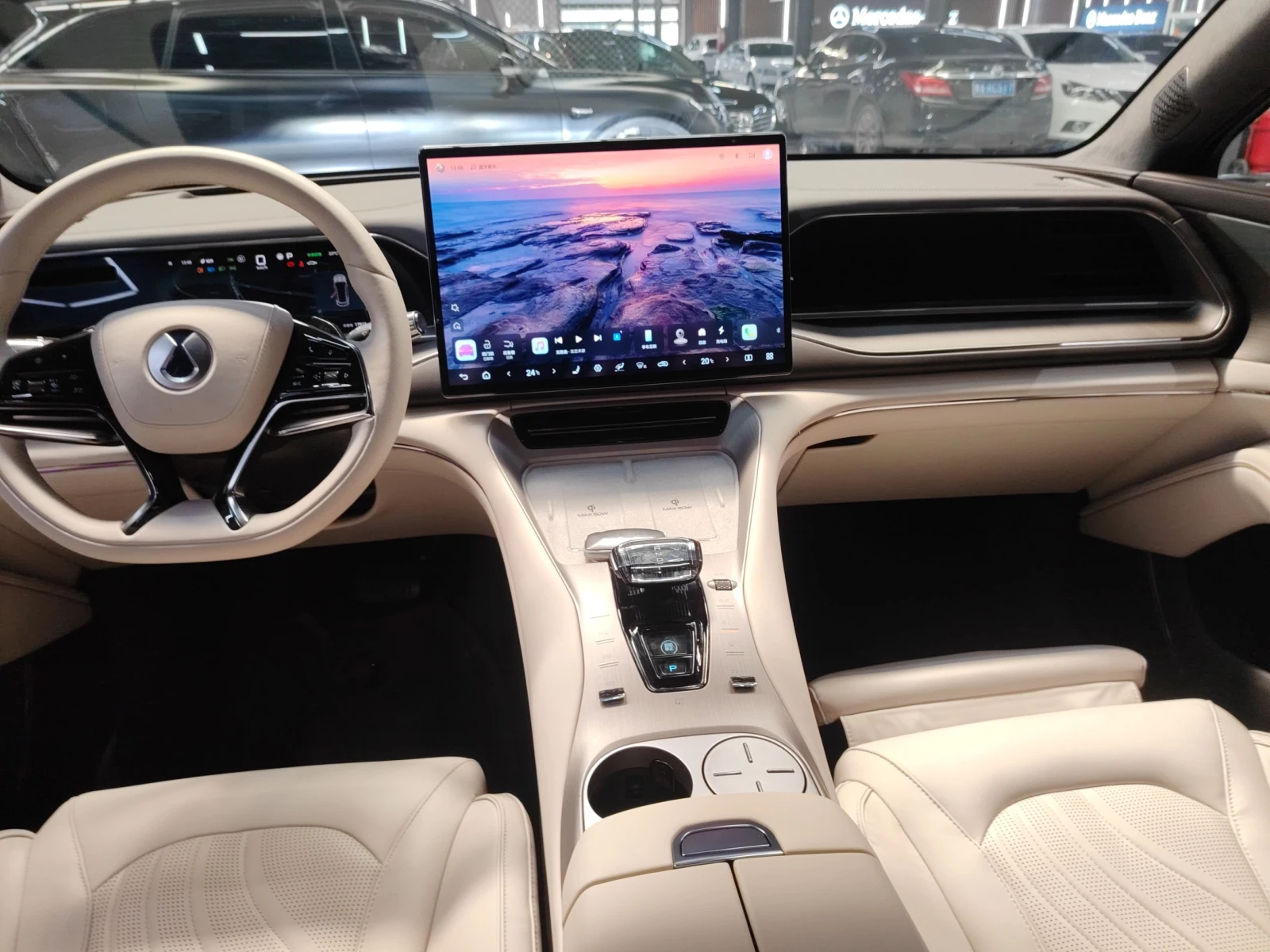 Denza N7 2025 AWD Flagship Edition 91.3kWh, снимка 11 - Автомобили и джипове - 54235667