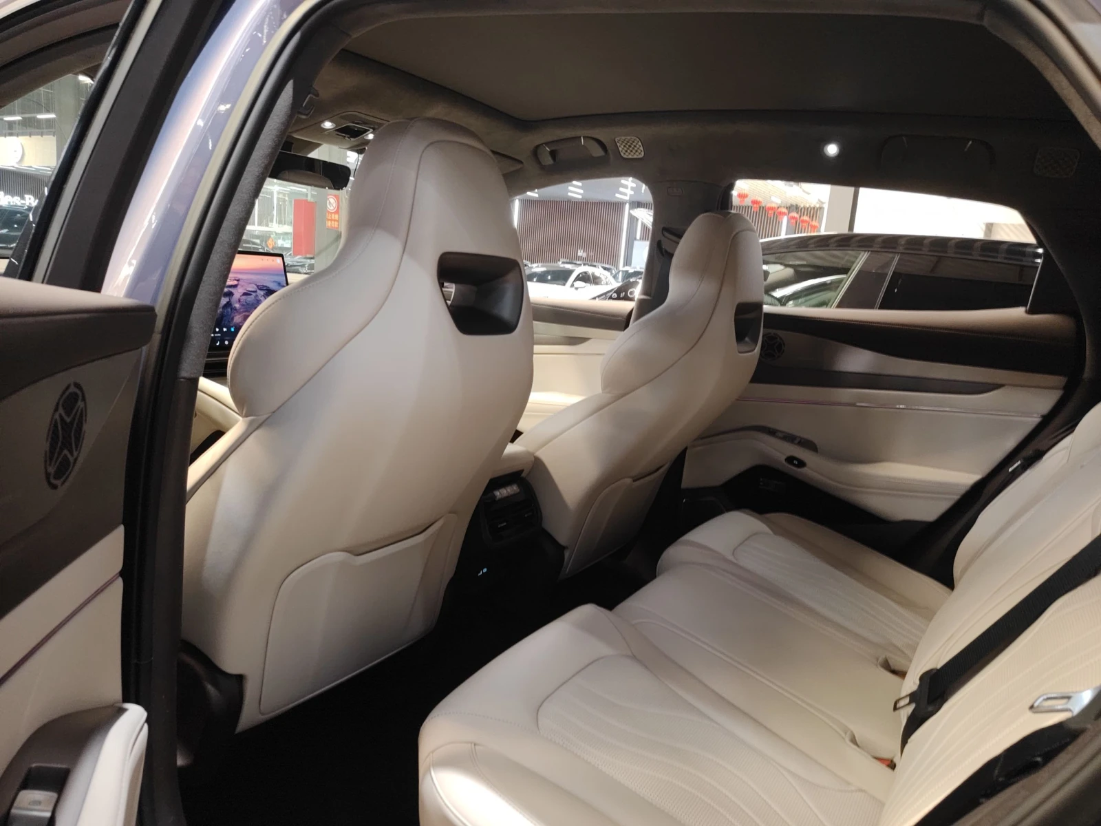 Denza N7 2025 AWD Flagship Edition 91.3kWh, снимка 10 - Автомобили и джипове - 54235667