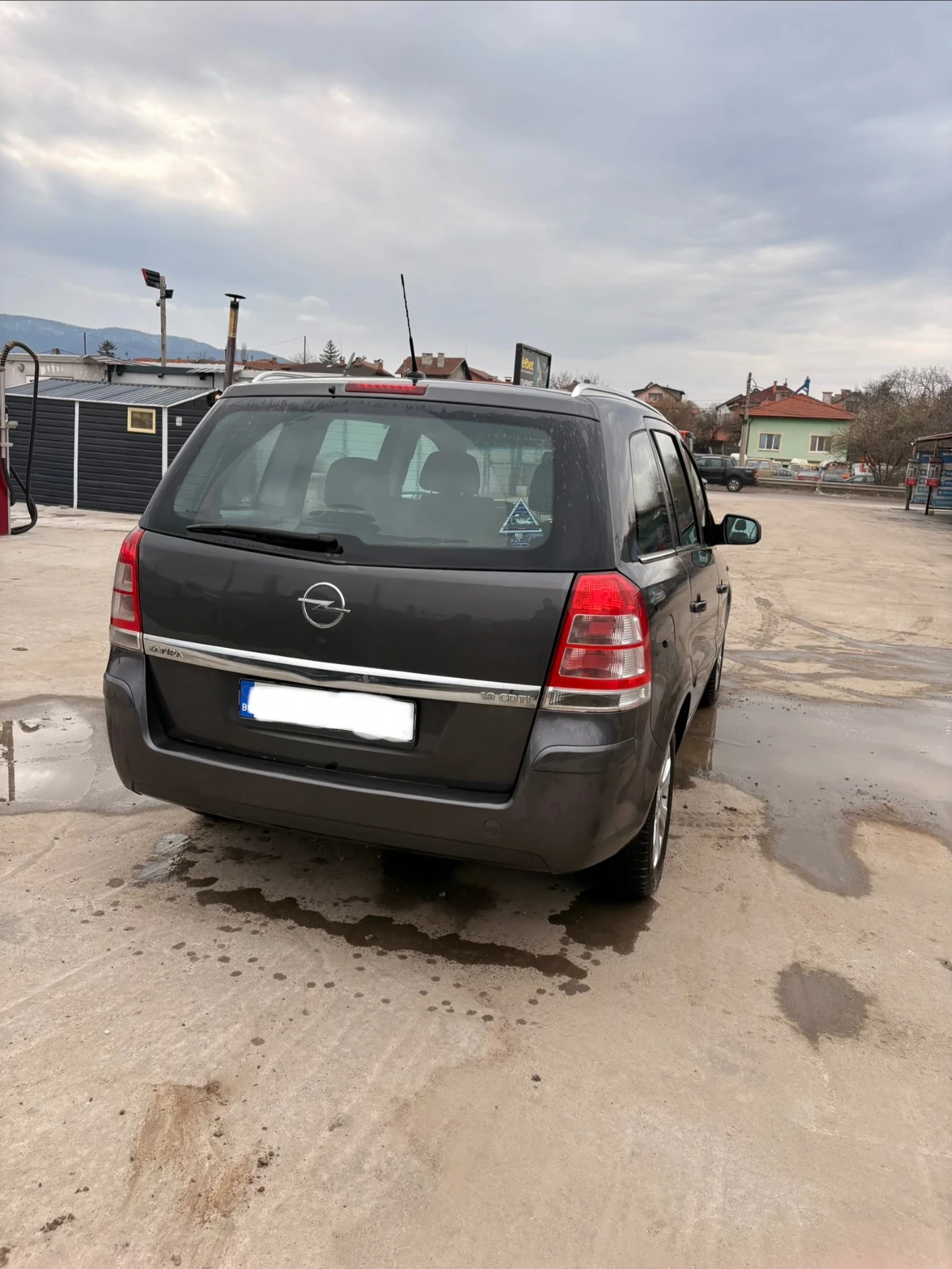 Opel Zafira 1.9 CDTI, снимка 7 - Автомобили и джипове - 54303164