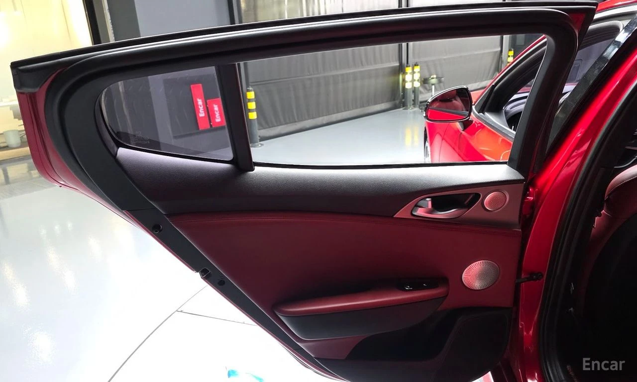 Kia Stinger * 3.3T* AWD* GT* �������* ���������* ��������* FUL | Mobile.bg � ����������� 14