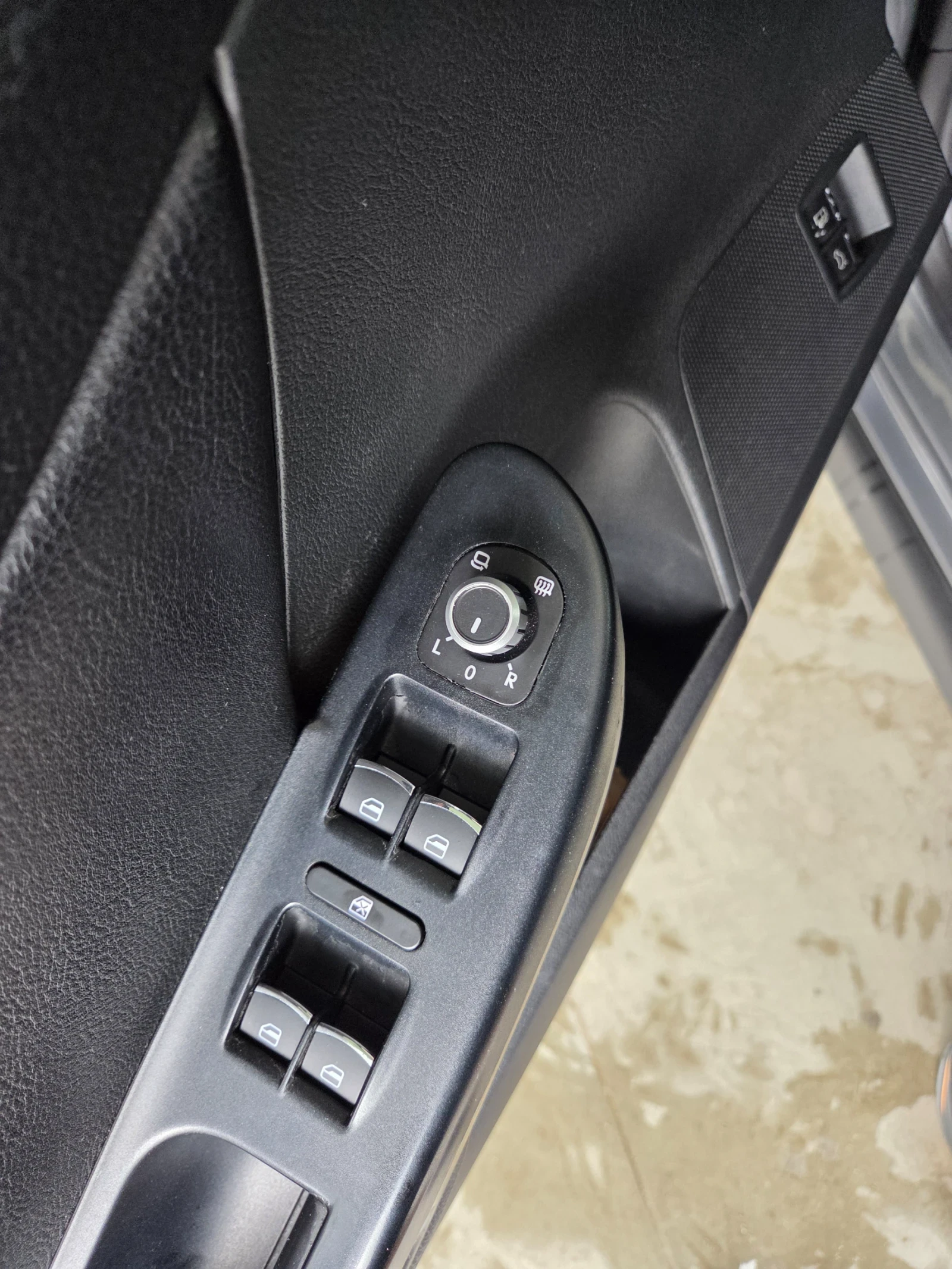 VW Passat 2.0 TDI HIGHLINE | Mobile.bg � ����������� 14