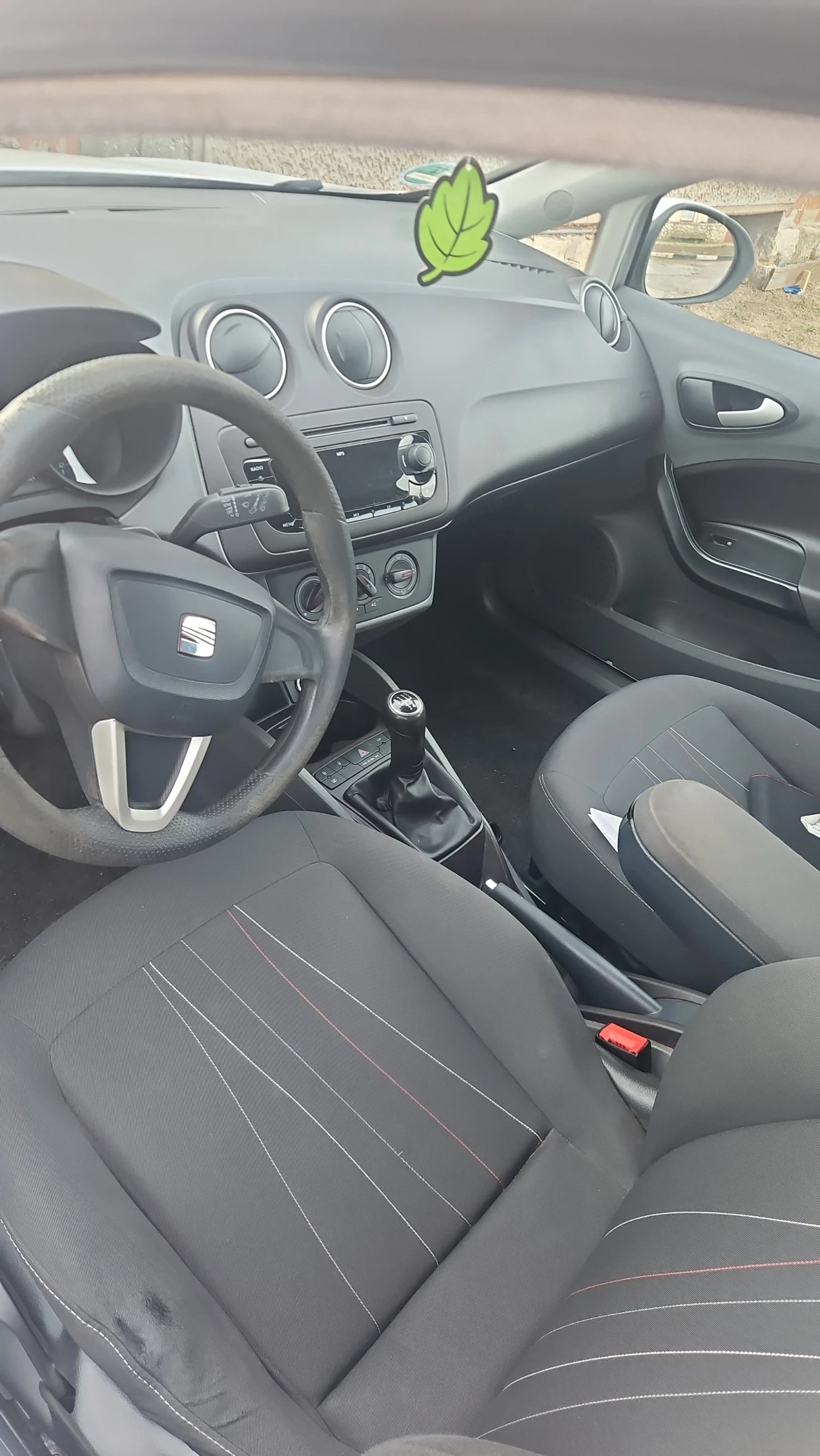 Seat Ibiza, снимка 6 - Автомобили и джипове - 54584381