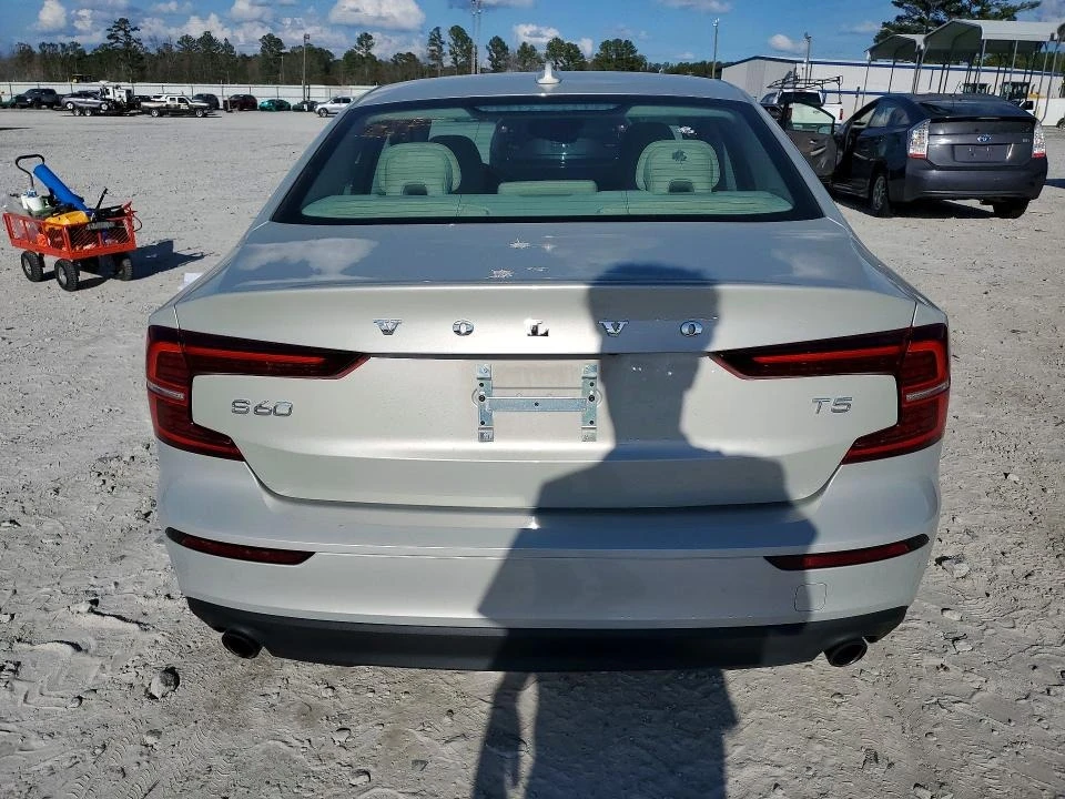 Volvo S60, снимка 6 - Автомобили и джипове - 54664372