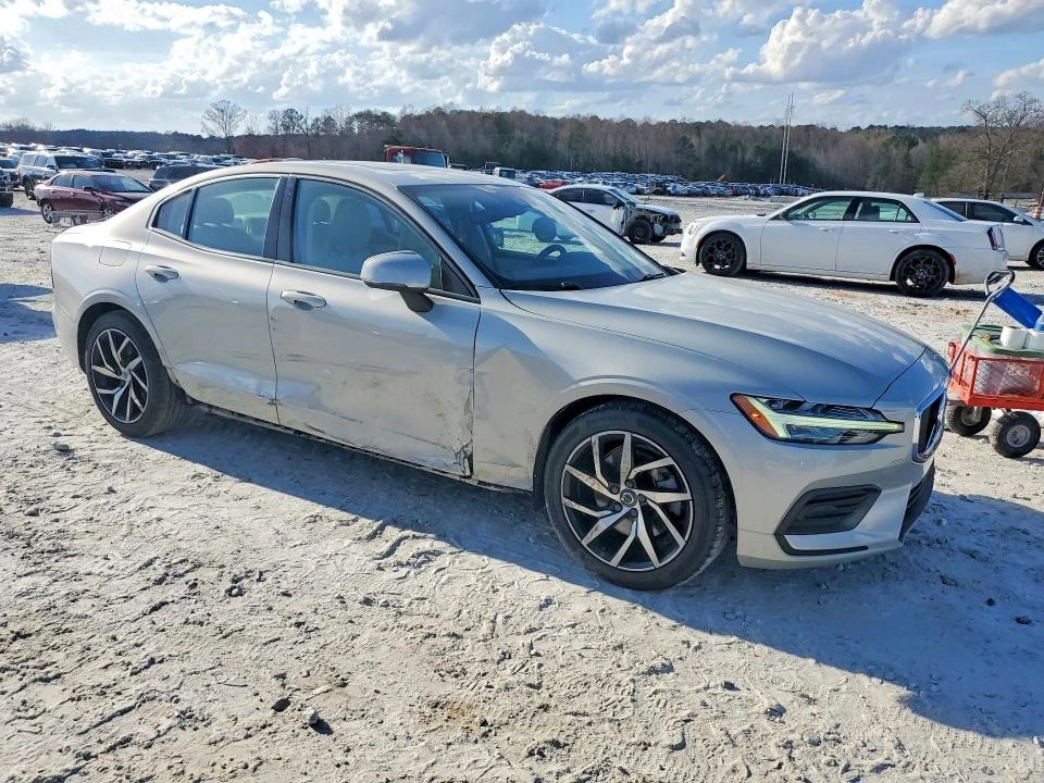 Volvo S60, снимка 4 - Автомобили и джипове - 54664372
