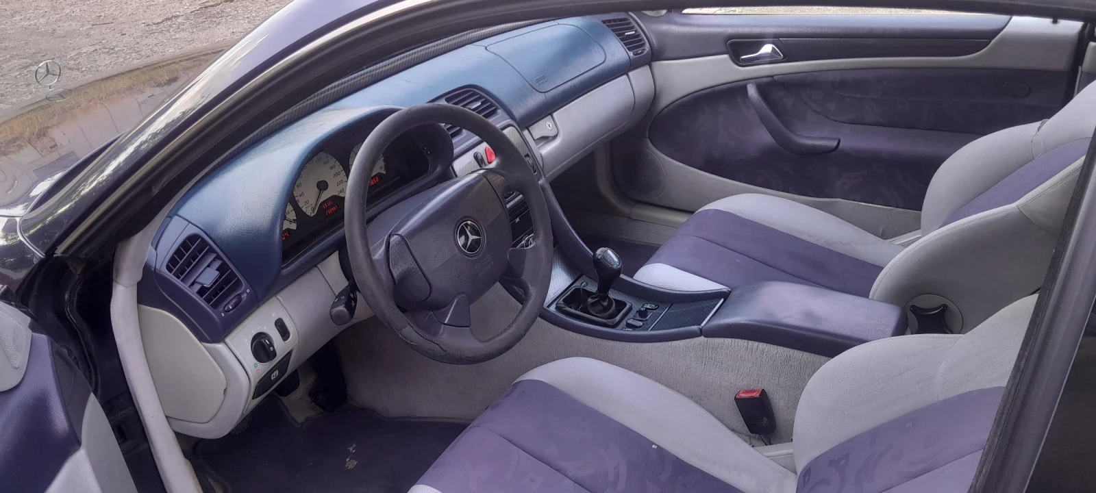 Mercedes-Benz CLK 2.0, снимка 8 - Автомобили и джипове - 54803783