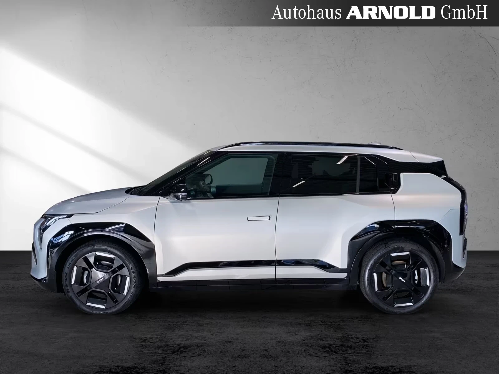 Kia EV3 GT-Line 81kWh !KIA CERTIFIED! Warranty, снимка 3 - Автомобили и джипове - 55091257