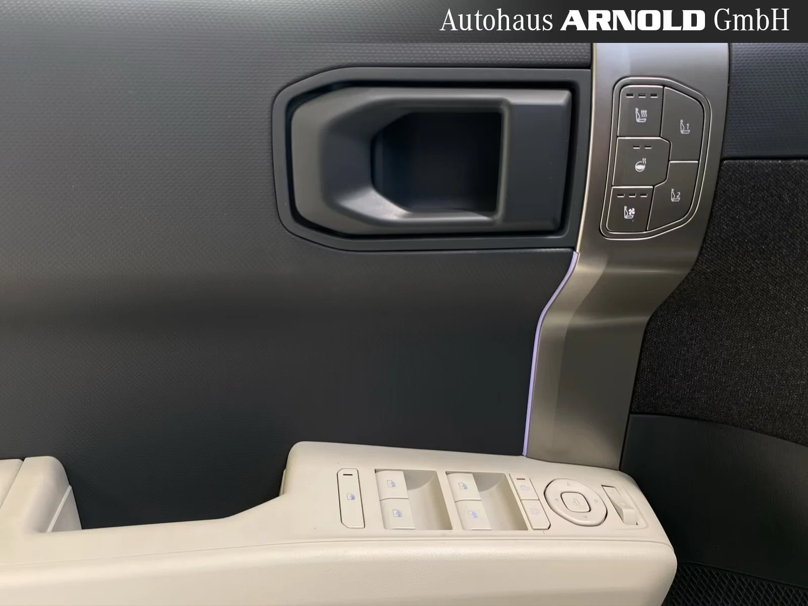 Kia EV3 GT-Line 81kWh !KIA CERTIFIED! Warranty, снимка 9 - Автомобили и джипове - 55091257