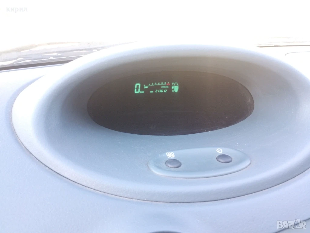 Toyota Yaris 2000, снимка 9 - Автомобили и джипове - 55316179