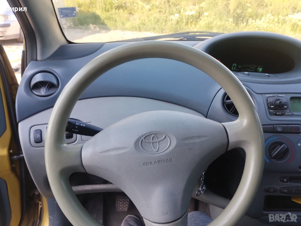 Toyota Yaris 2000, снимка 3 - Автомобили и джипове - 55316179