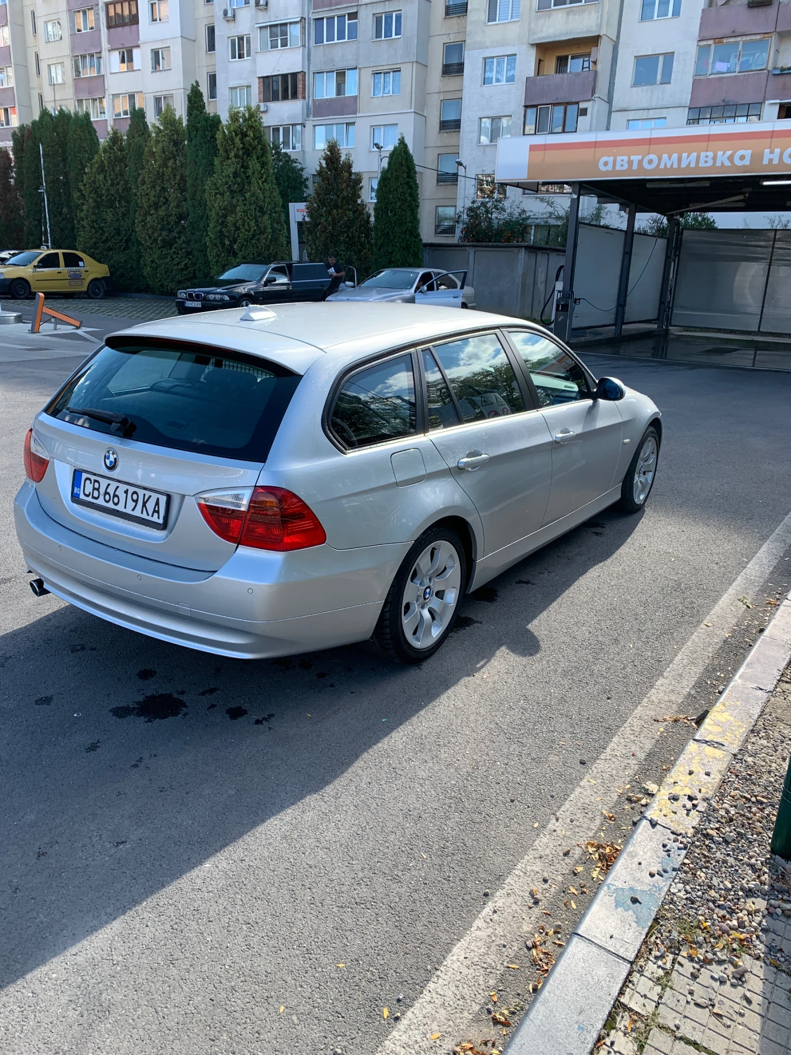 BMW 320 320d M47 163кс, снимка 4 - Автомобили и джипове - 55432660
