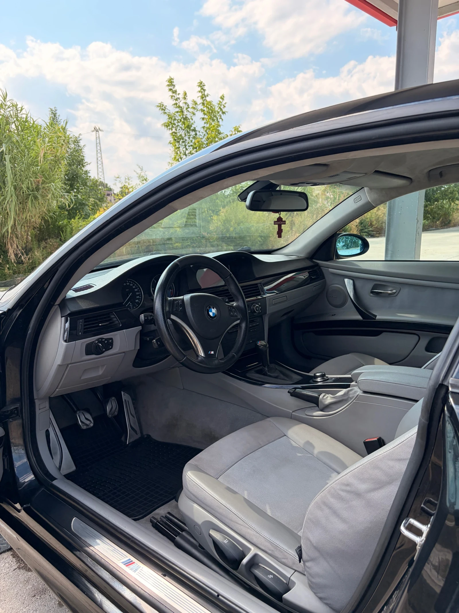 BMW 320, снимка 8 - Автомобили и джипове - 55436253