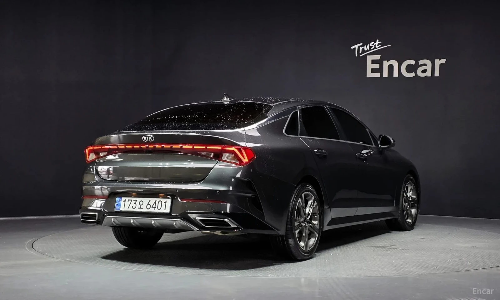 Kia K5 Фулл екстри\Дигитално Табло\Камера 360, снимка 2 - Автомобили и джипове - 55587707