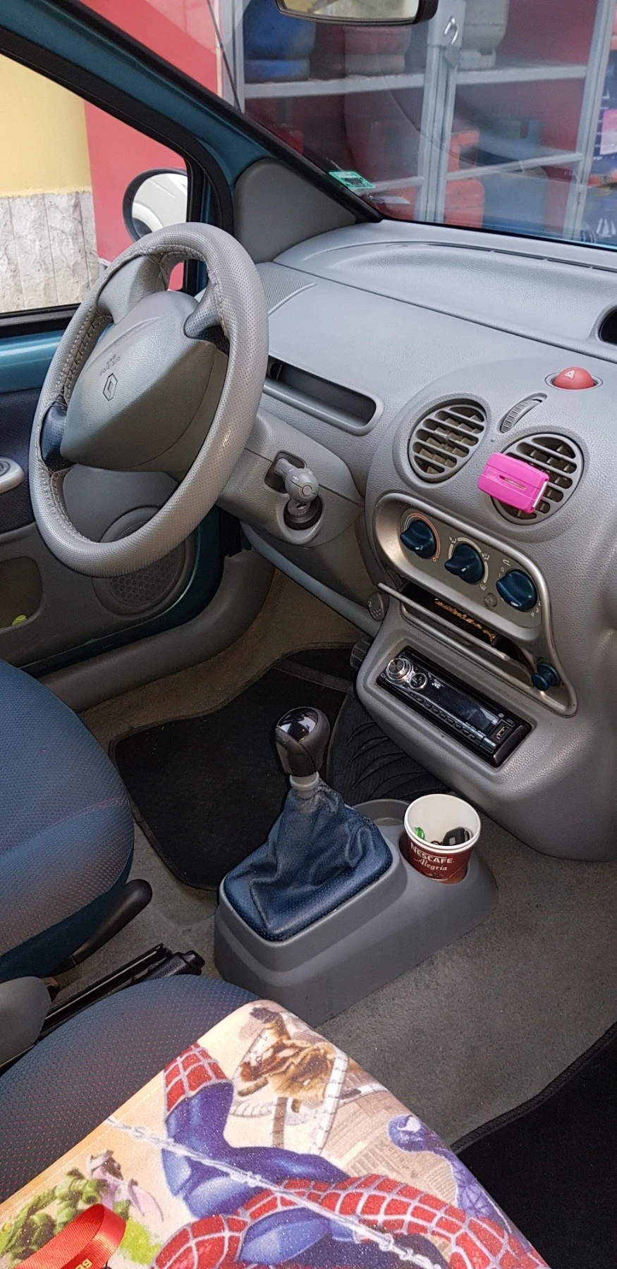 Renault Twingo 1.2  16v  75 konq, снимка 12 - Автомобили и джипове - 55672333