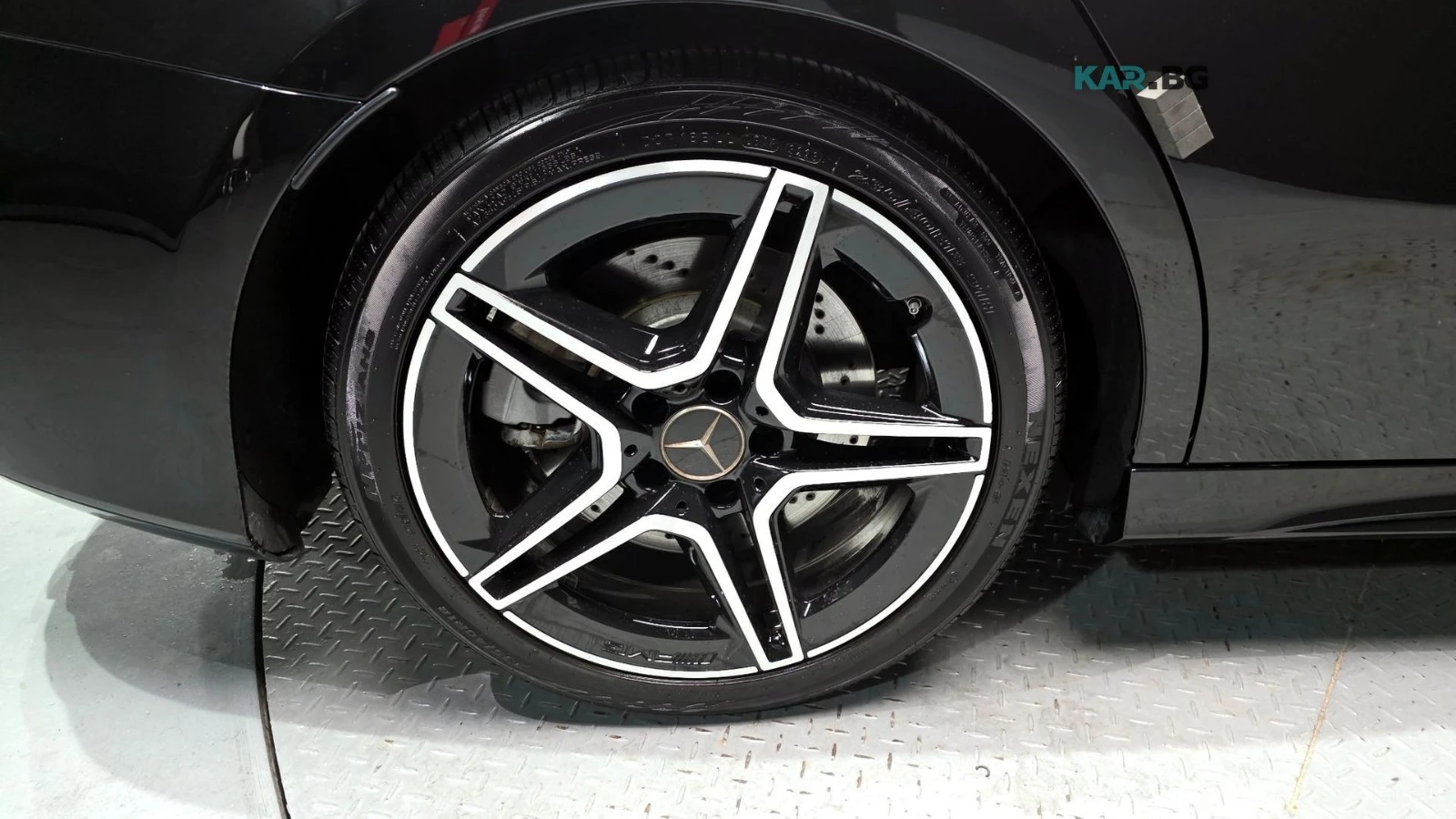 Mercedes-Benz A 35 4MATIC* КОЖА* ПОДГРЕВ* BURMASTER* PANO* , снимка 5 - Автомобили и джипове - 55940194