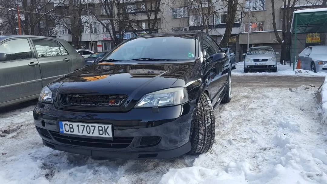 Opel Astra, снимка 3 - Автомобили и джипове - 56057328