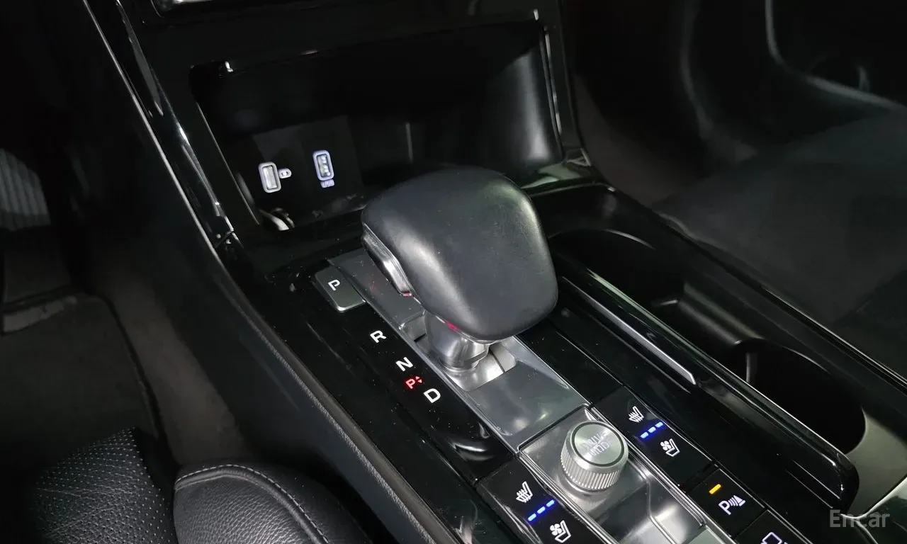 Kia K7 2.5* GDI* NOBLESSE* ОБДУХВАНЕ* LANE* ASSIST* , снимка 11 - Автомобили и джипове - 56128124