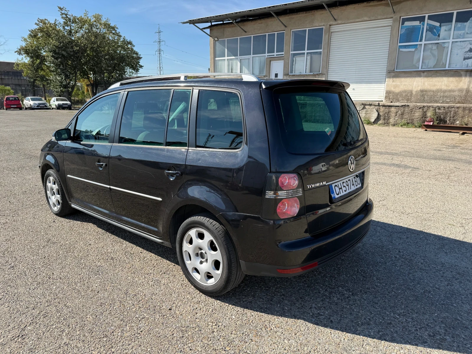 VW Touran 1.9TDI, 6 скорости, снимка 8 - Автомобили и джипове - 56323500