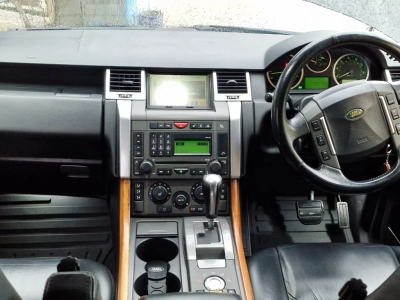 Land Rover Range Rover Sport 3.6TDV8/272к.с/Harman Kardon/Full, снимка 11 - Автомобили и джипове - 48030850