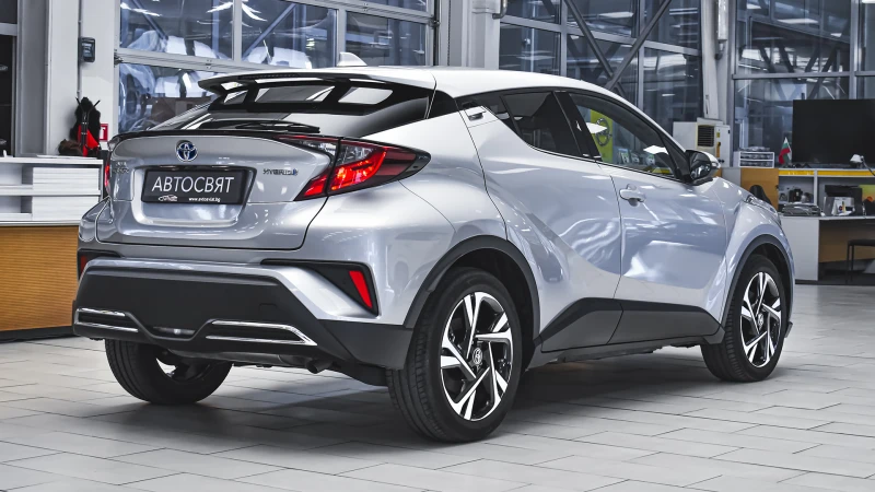 Toyota C-HR 2.0 Hybrid Club Automatic, снимка 6 - Автомобили и джипове - 51271806