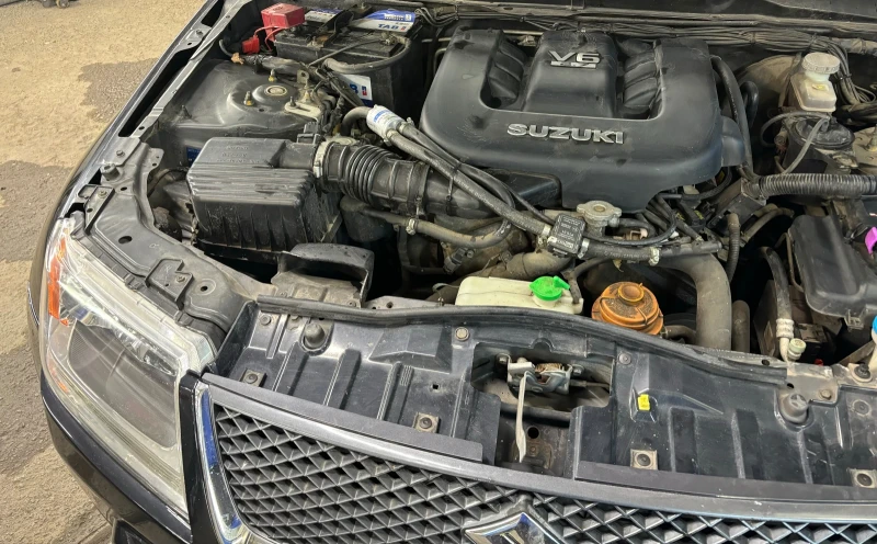 Suzuki Grand vitara V6 2.7 газ, снимка 11 - Автомобили и джипове - 52488977