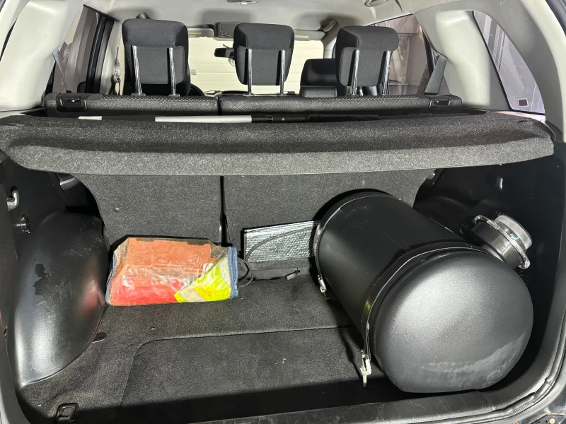 Suzuki Grand vitara V6 2.7 газ, снимка 9 - Автомобили и джипове - 52488977