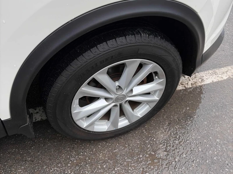 Nissan Qashqai * FWD SV CVT * CARFAX * ЦЕНА ДО БГ, снимка 6 - Автомобили и джипове - 53061421