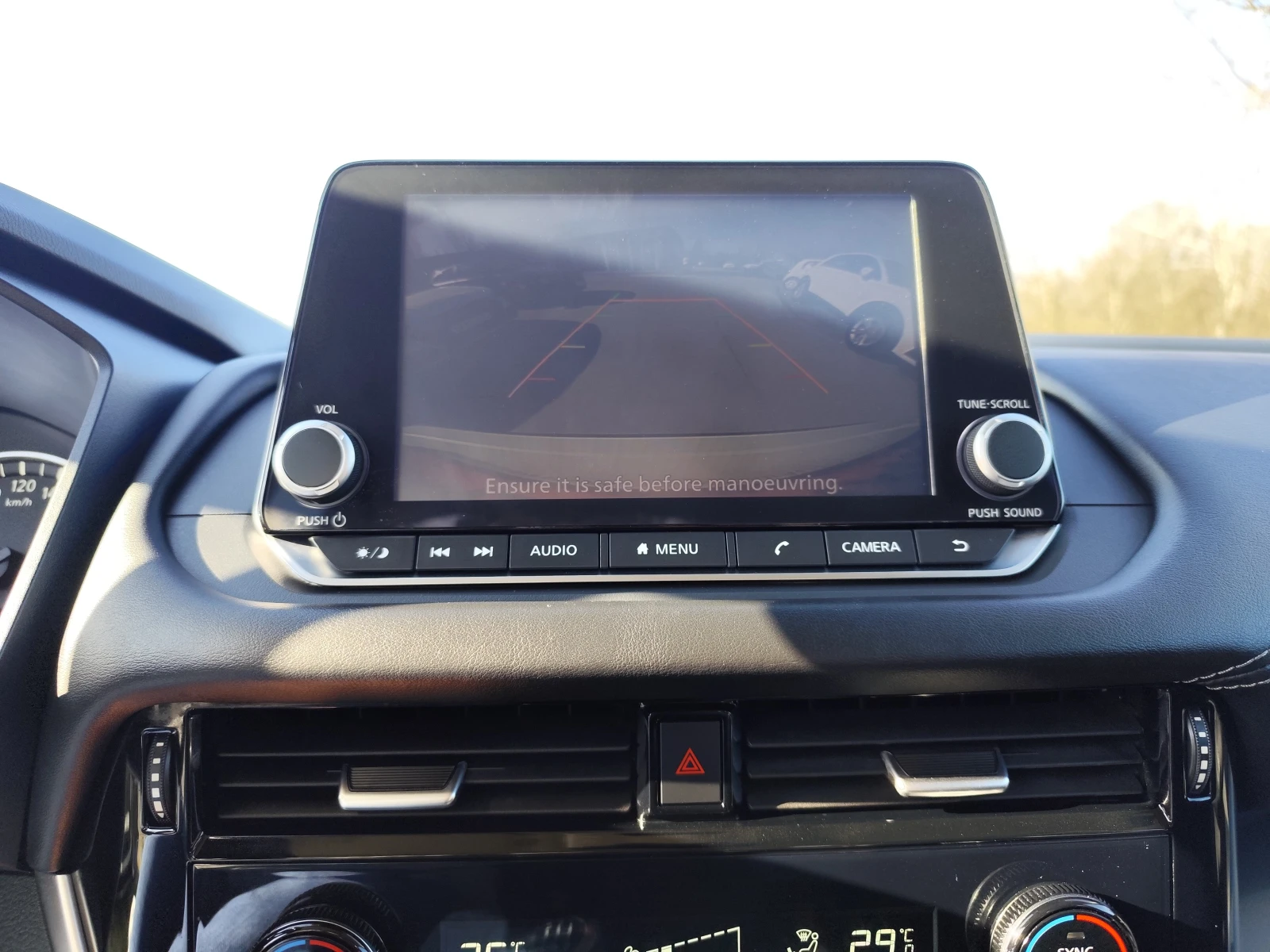 Nissan Qashqai 1.3HYBRID* EURO6D* LED* CAMERA* , снимка 9 - Автомобили и джипове - 53796538