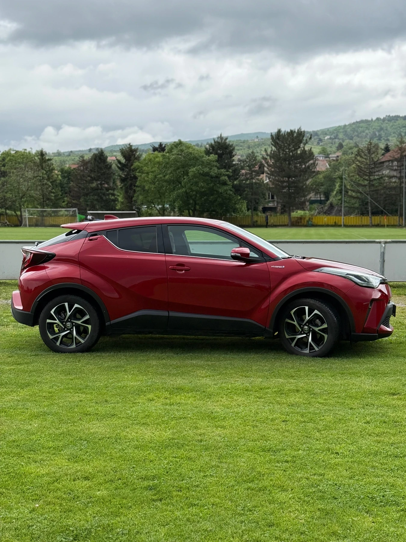 Toyota C-HR 2.0 HYBRID CLUB, снимка 4 - Автомобили и джипове - 54652207