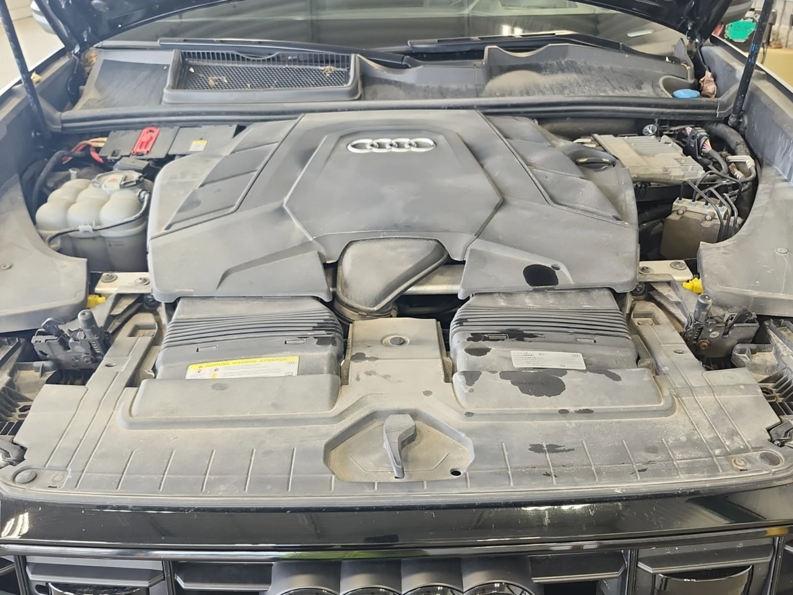Audi Q8 PRESTIGE S-LINE* MATRIX* DISTRONIC* BANG&OLUFSEN* , снимка 12 - Автомобили и джипове - 54996809