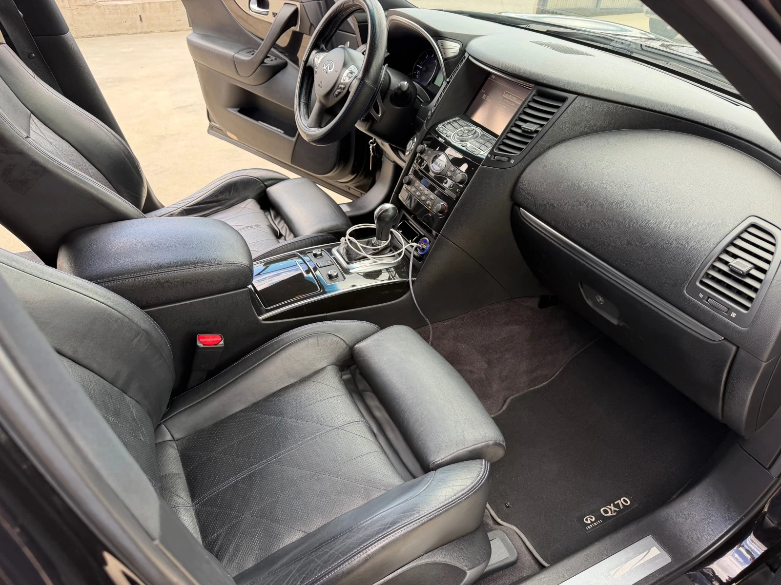 Infiniti QX70 | Mobile.bg � ����������� 11