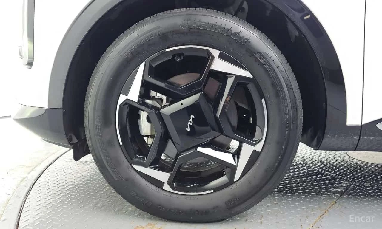 Kia Sportage * LPG 2.0 2WD * ОПЦИЯ ЗА ФИНАНСИРАНЕ , снимка 5 - Автомобили и джипове - 55571473