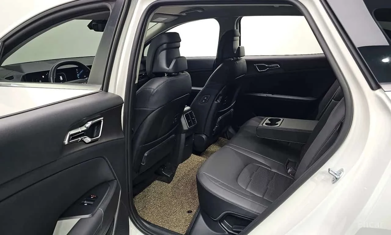 Kia Sportage * LPG 2.0 2WD * ОПЦИЯ ЗА ФИНАНСИРАНЕ , снимка 12 - Автомобили и джипове - 55571473