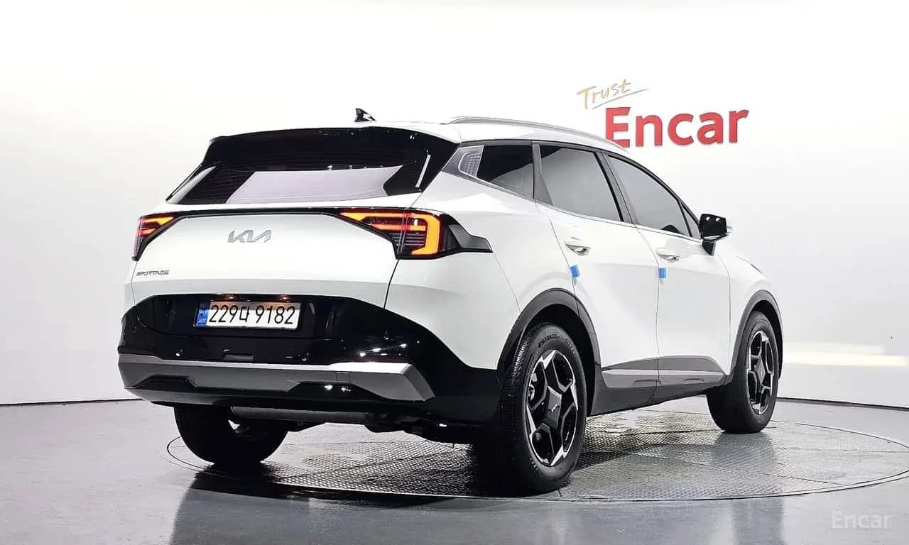Kia Sportage * LPG 2.0 2WD * ОПЦИЯ ЗА ФИНАНСИРАНЕ , снимка 2 - Автомобили и джипове - 55571473