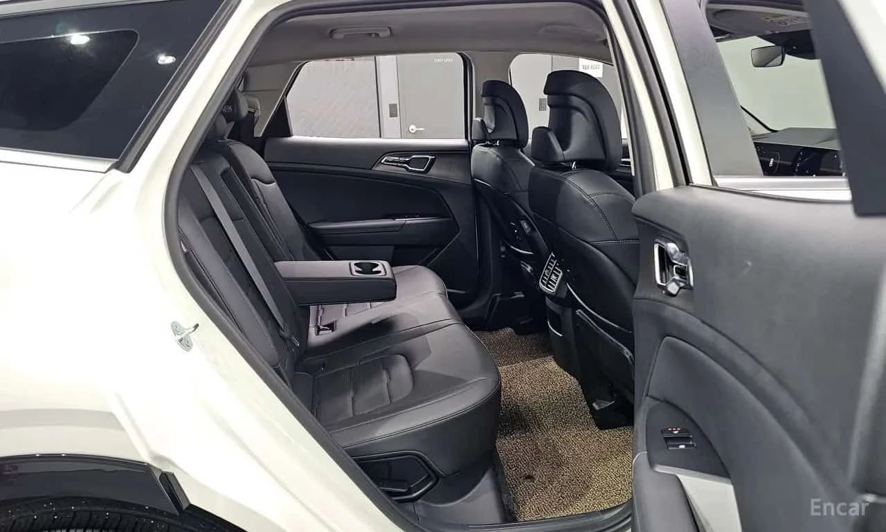 Kia Sportage * LPG 2.0 2WD * ОПЦИЯ ЗА ФИНАНСИРАНЕ , снимка 11 - Автомобили и джипове - 55571473
