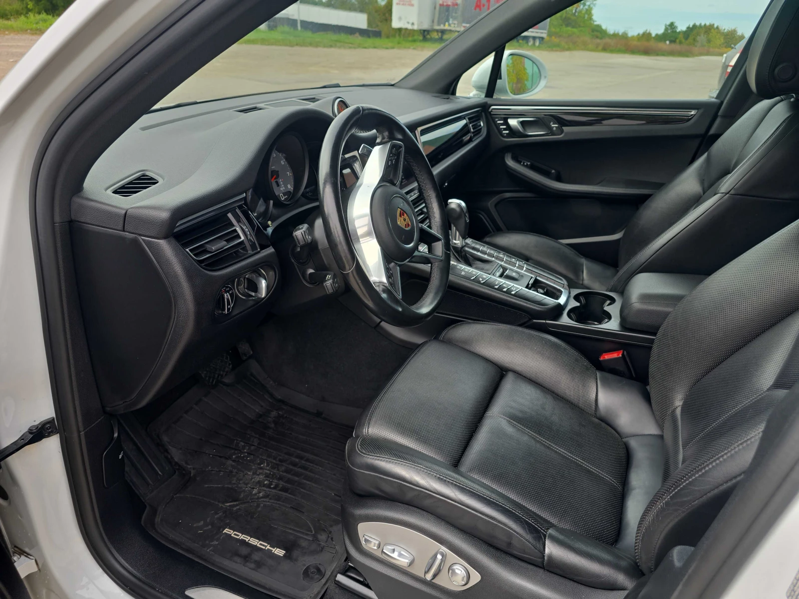 Porsche Macan * S * АВТОКРЕДИТ БЕЗ ПЪРВОНАЧАЛНА ВНОСКА, снимка 7 - Автомобили и джипове - 56113191