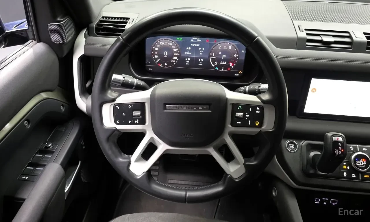 Land Rover Defender D240* S* ДИСТРОНИК* 360КАМЕРА* ПОДГРЕВ* , снимка 8 - Автомобили и джипове - 56292539