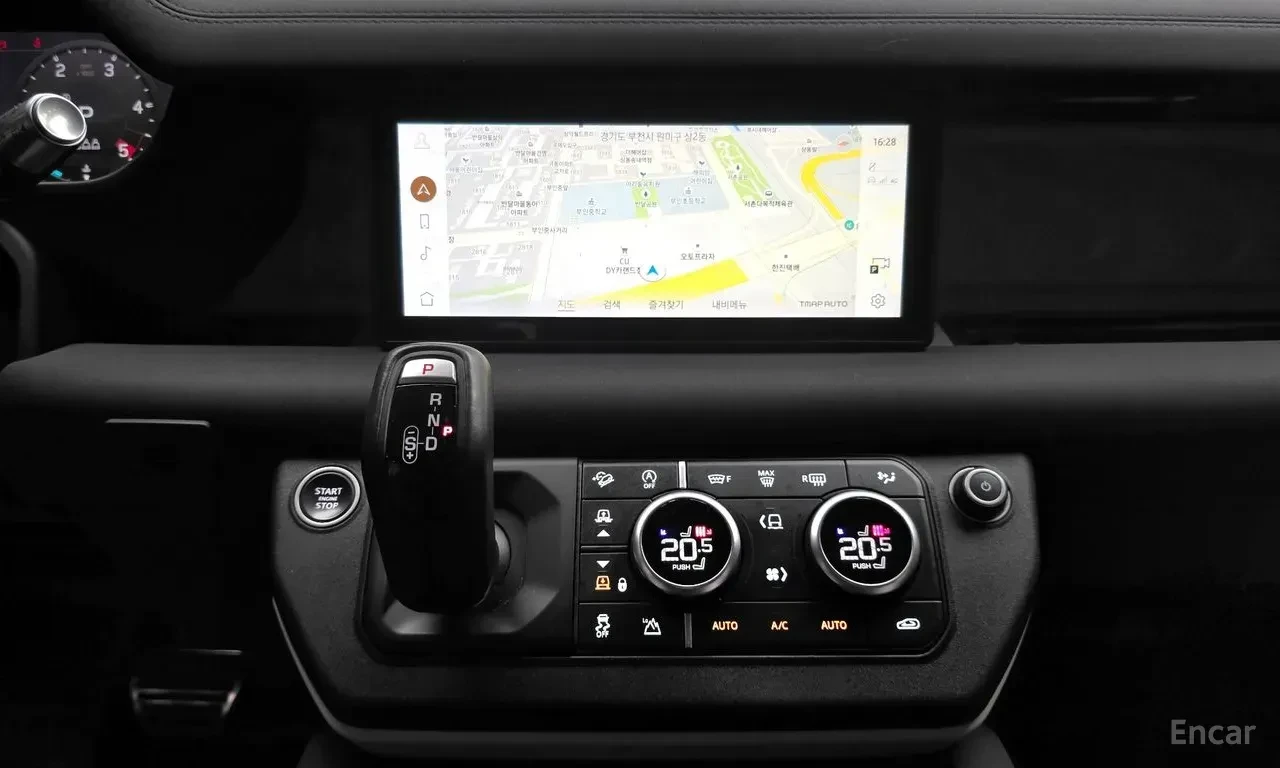 Land Rover Defender D240* S* ДИСТРОНИК* 360КАМЕРА* ПОДГРЕВ* , снимка 9 - Автомобили и джипове - 56292539
