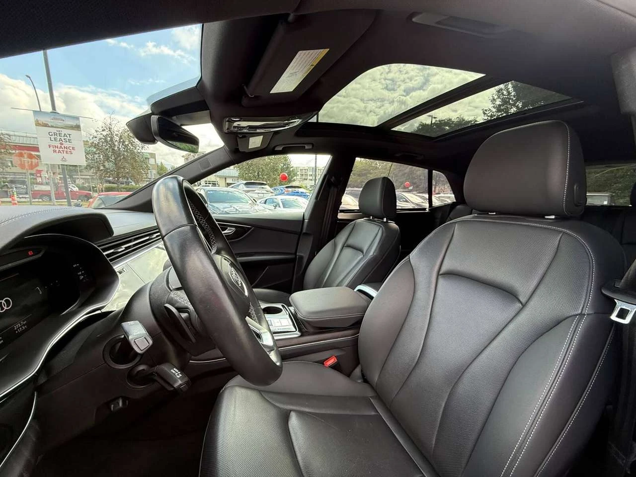 Audi Q8 Technik - Ventilated Seats, Navigation, Sunroof, снимка 13 - Автомобили и джипове - 56437475