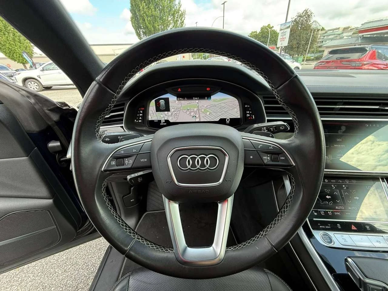 Audi Q8 Technik - Ventilated Seats, Navigation, Sunroof, снимка 15 - Автомобили и джипове - 56437475