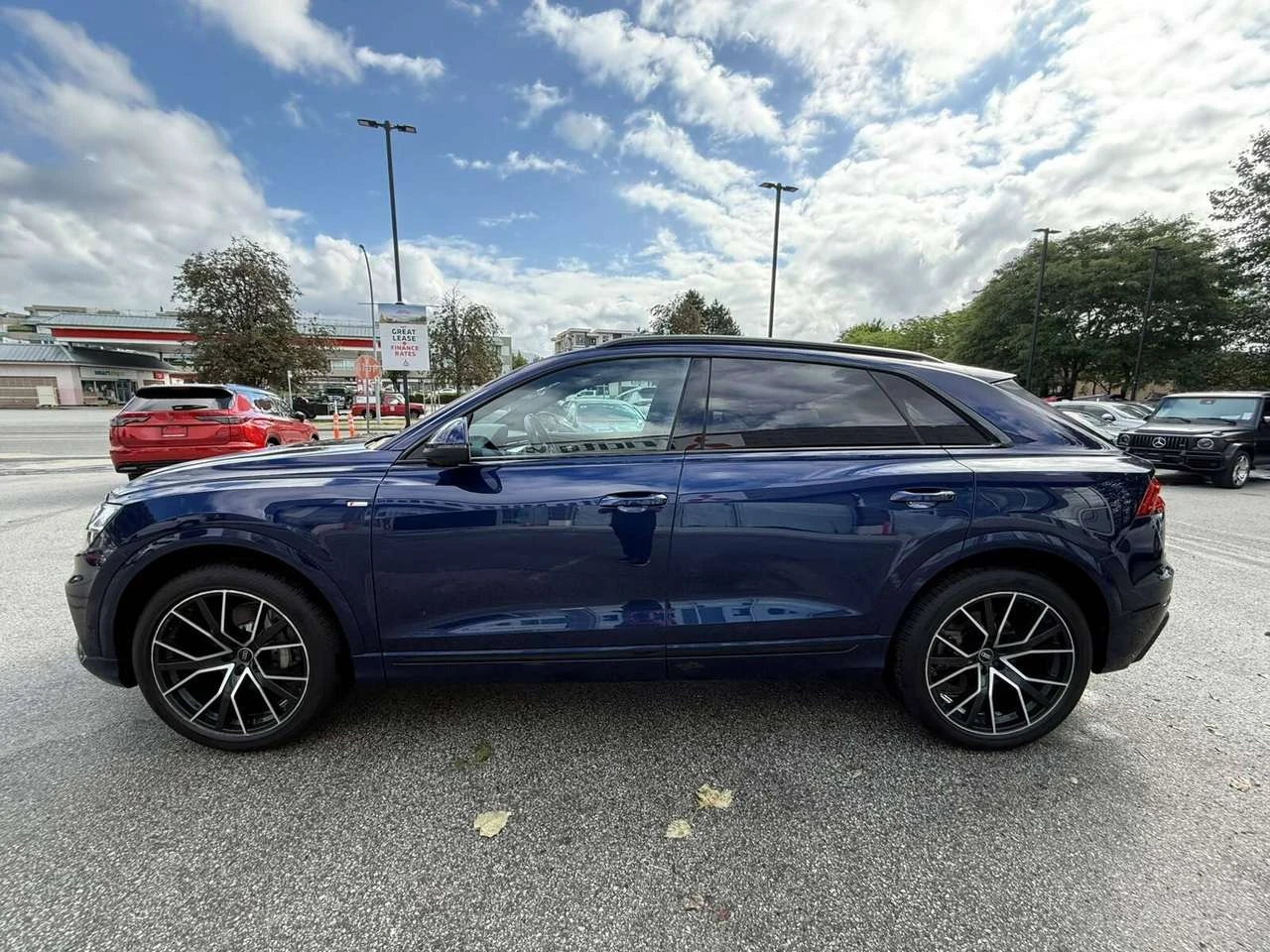 Audi Q8 Technik - Ventilated Seats, Navigation, Sunroof, снимка 8 - Автомобили и джипове - 56437475