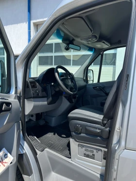 Mercedes-Benz Sprinter Пътнически 8+ 1места / Евро 6 / Климатроник, снимка 12