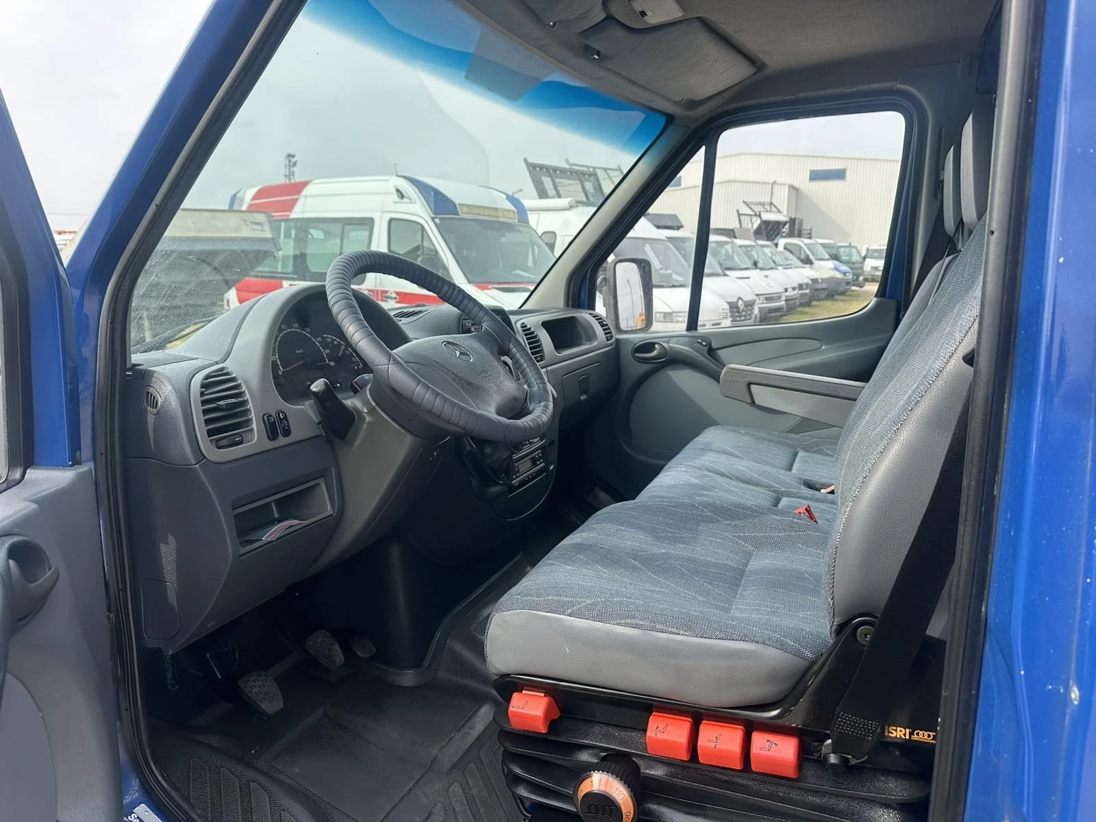 Mercedes-Benz Sprinter 416, снимка 14 - Бусове и автобуси - 53938172