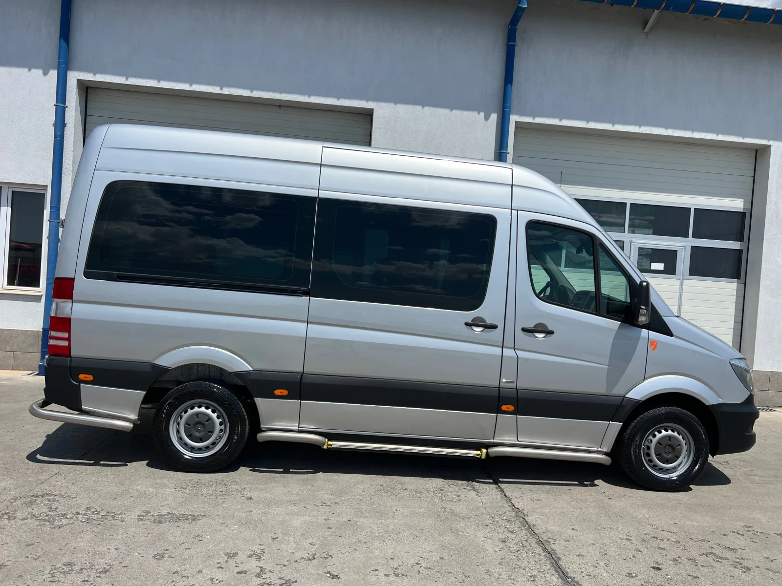 Mercedes-Benz Sprinter Пътнически 8+ 1места / Евро 6 / Климатроник, снимка 8 - Бусове и автобуси - 55362091