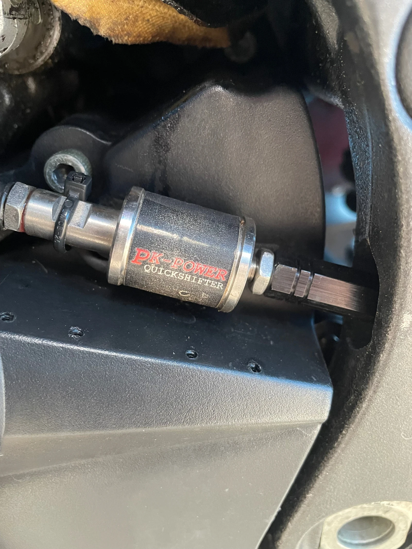 Yamaha YZF-R1 | Mobile.bg   11