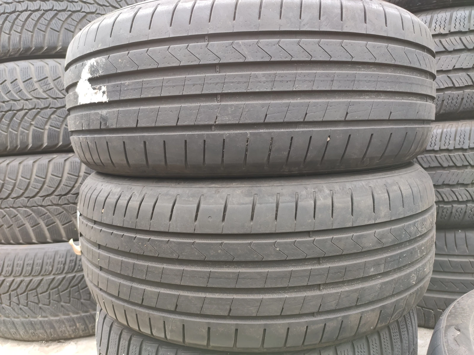 Гуми Летни 215/55R17, снимка 3 - Гуми и джанти - 55581693