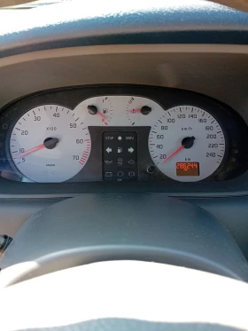 Обява за продажба на Renault Scenic 2.0 газ/Бензин  ~2 200 лв. - изображение 9